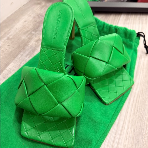 Bottega Veneta Shoes - Bottega Veneta original Green leather heels size 38